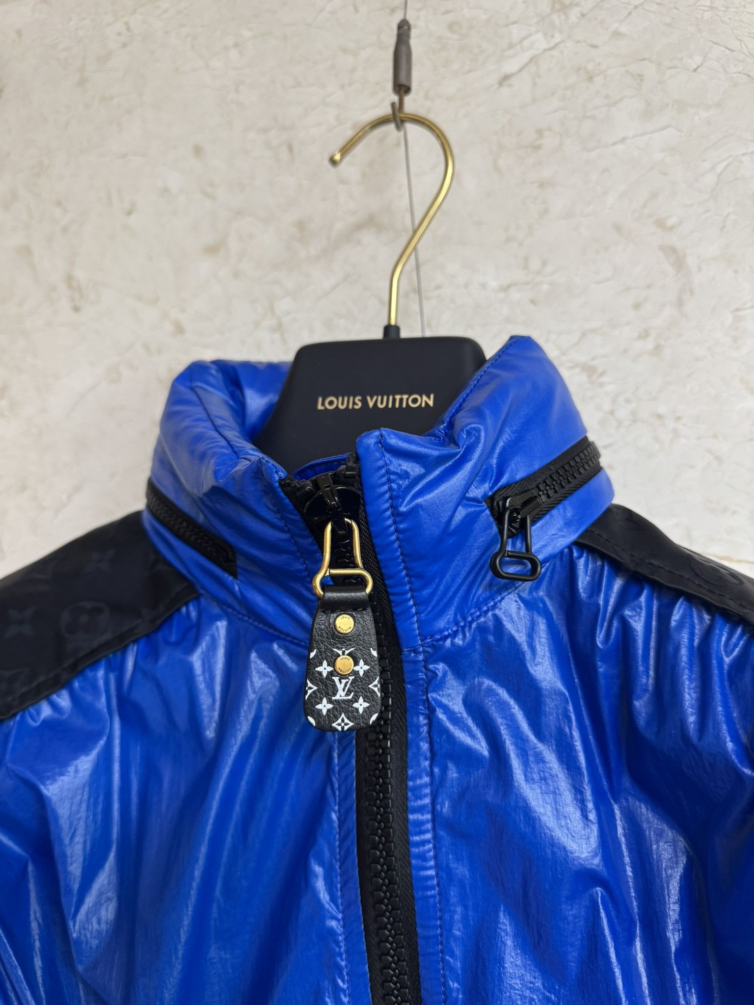 Louis Vuitton Louis Vuitton 1AC0NP Graphic Ski Jacket 34 size Size XS / US 0-2 / IT 36-38 - 7 Thumbnail