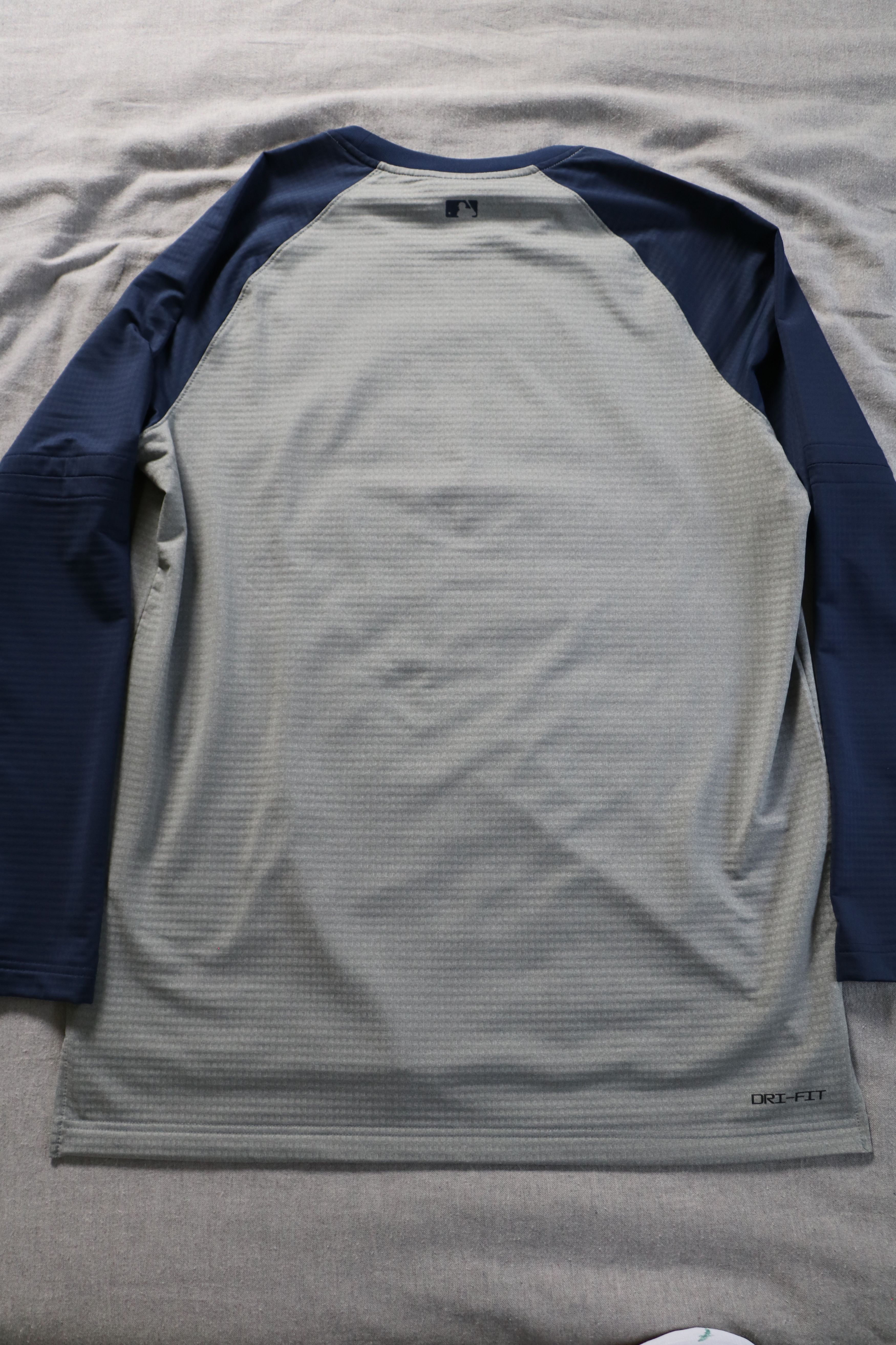 Nike Nike MLB Red Sox DRI-FIT long-sleeve shirt Size US L / EU 52-54 / 3 - 6 Thumbnail