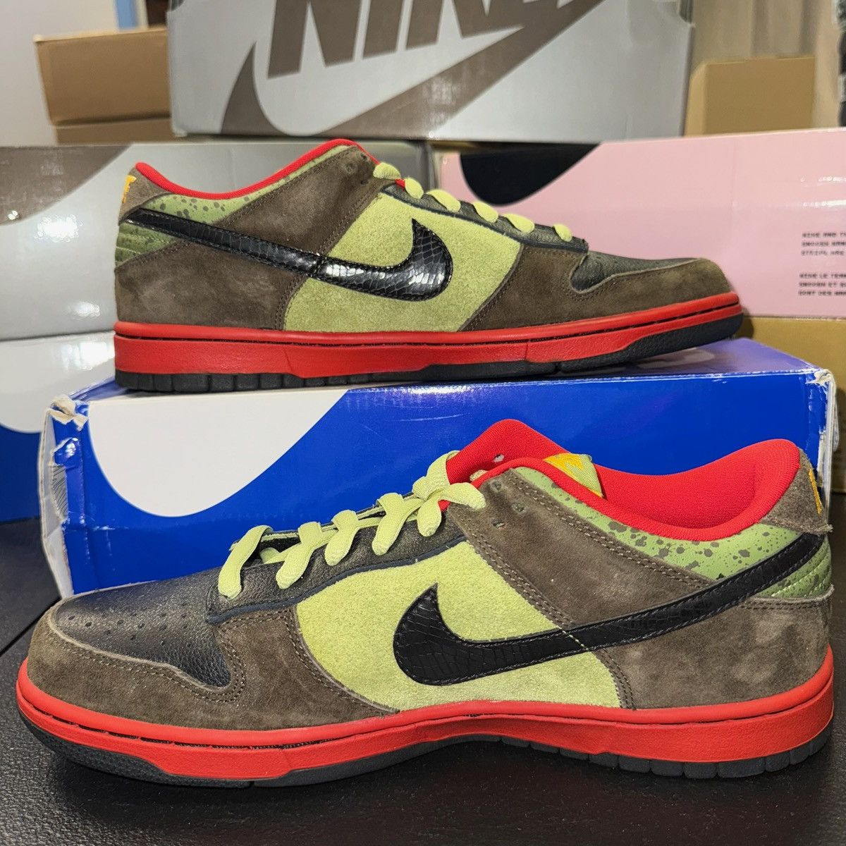 Nike Size 10.5 - Nike Dunk Premium SB Low Asparagus - 313170-302 Size US 10.5 / EU 43-44 - 2 Thumbnail