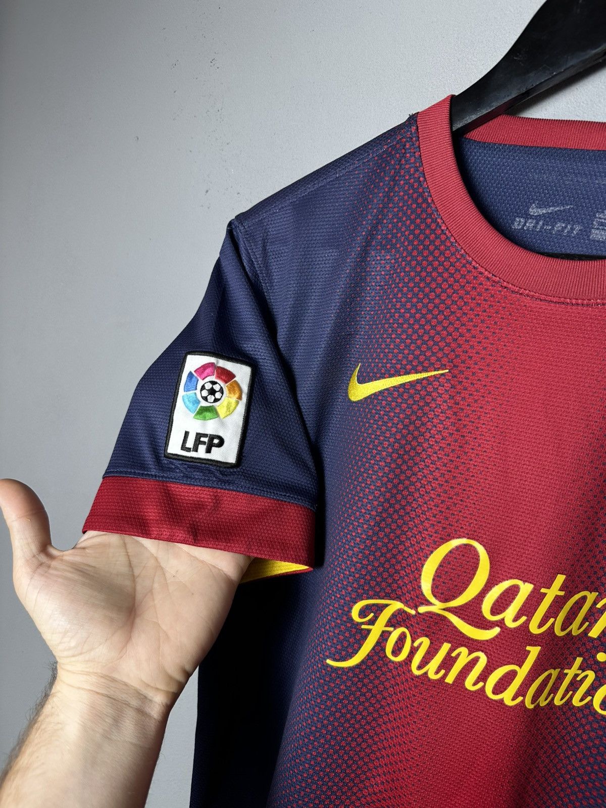 Nike Vintage Messi Barcelona 2012 2013 Soccer Jersey Shirt Size US S / EU 44-46 / 1 - 5 Thumbnail