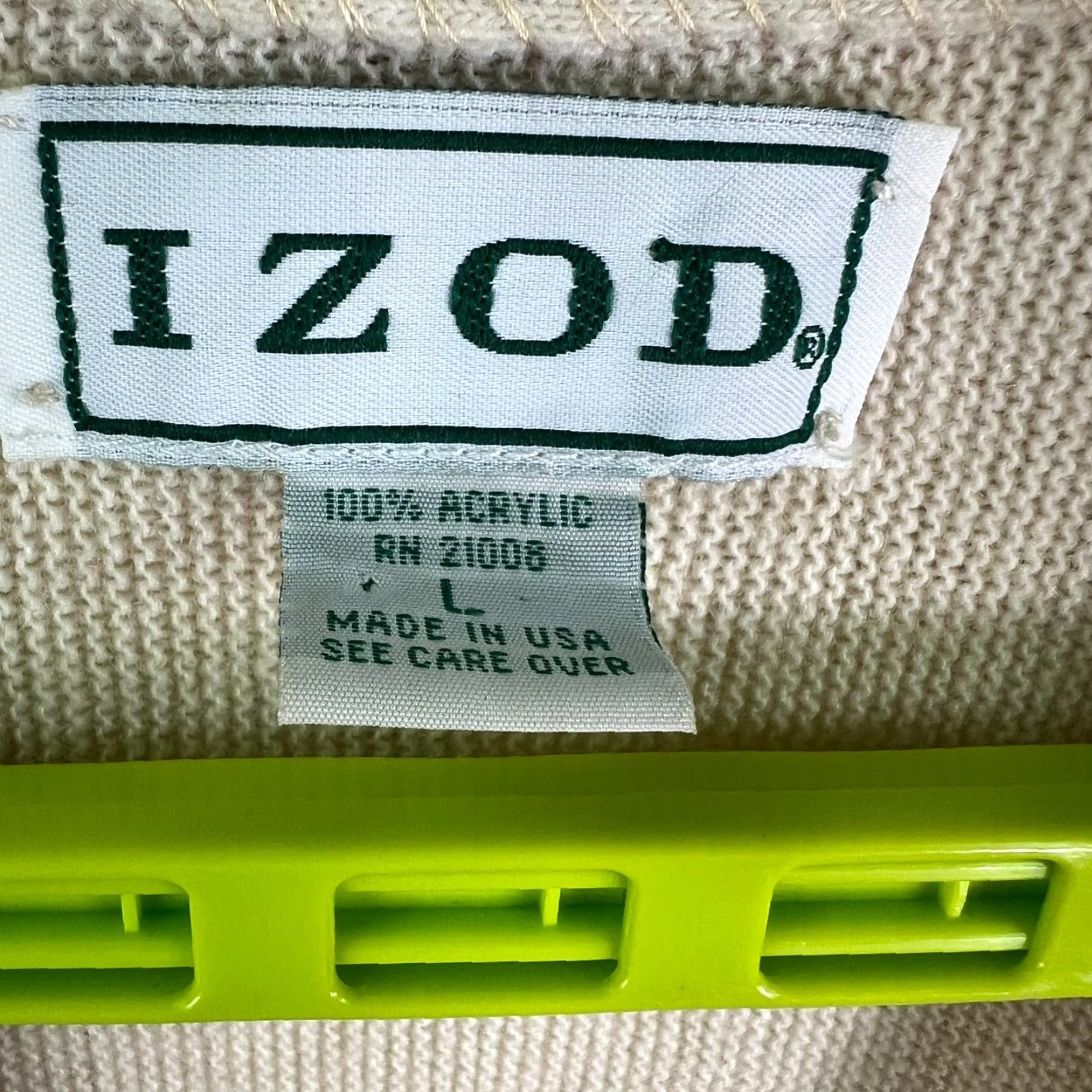 Izod VINTAGE IZOD Cardigan Sweater Mens L Ivory Acrylic V-Neck Button Knit All Seasons USA Size US L / EU 52-54 / 3 - 4 Thumbnail