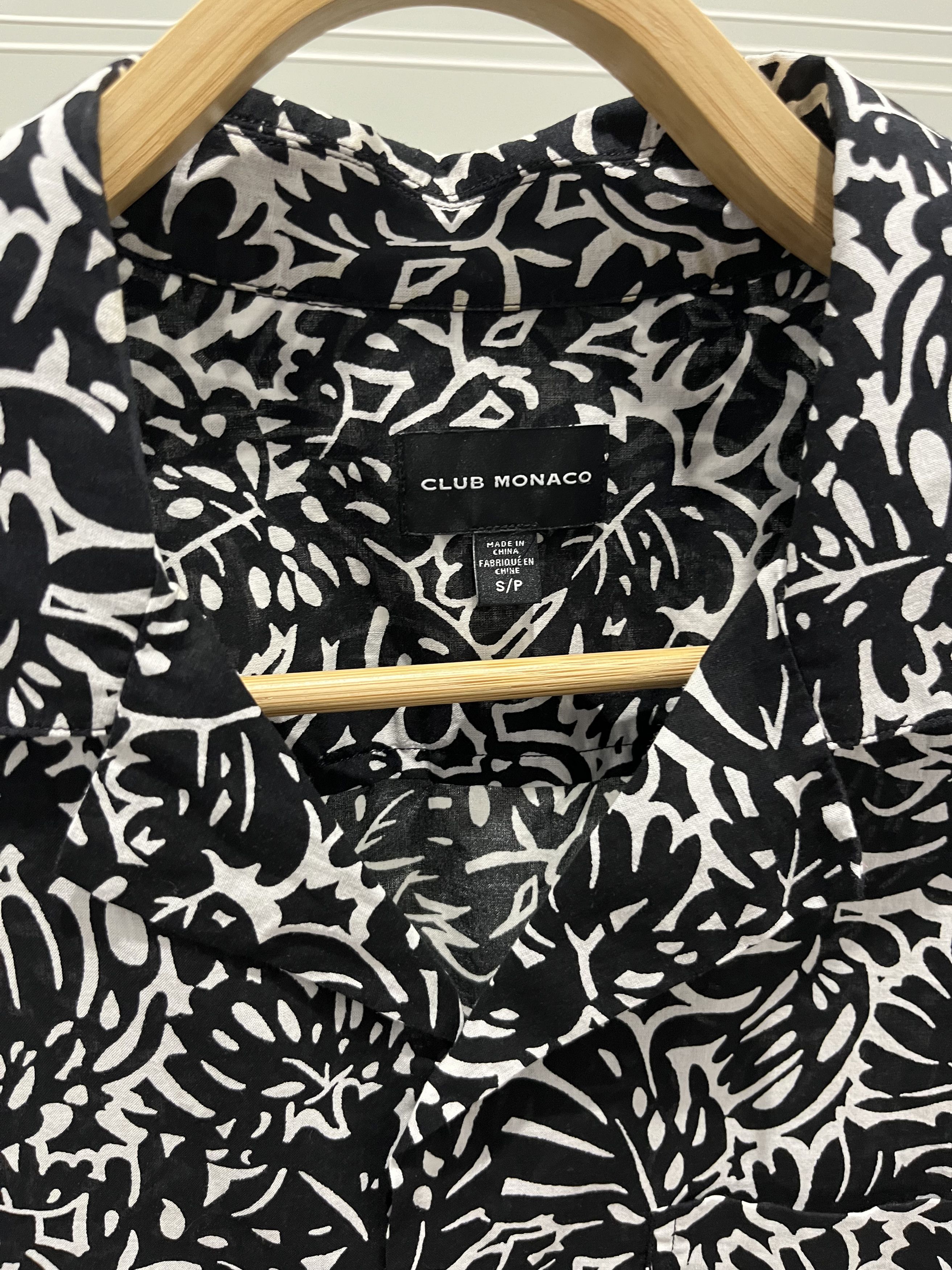 Club Monaco Great condition - Club Monaco black & white patterned shirt Size US S / EU 44-46 / 1 - 2 Thumbnail