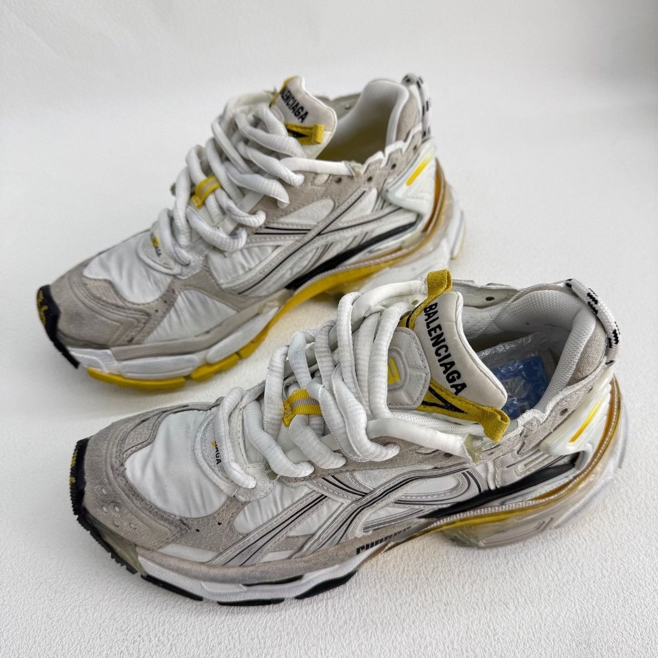 Balenciaga Balenciaga Running Yellow Lowtop Sneakers us_6 Women Size US 6 / IT 36 - 1 Thumbnail