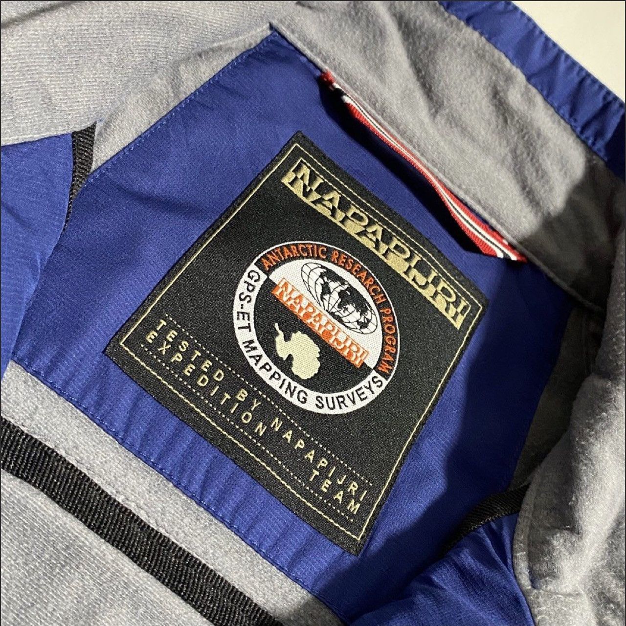 Napapijri Napapijri Size US M / EU 48-50 / 2 - 3 Thumbnail
