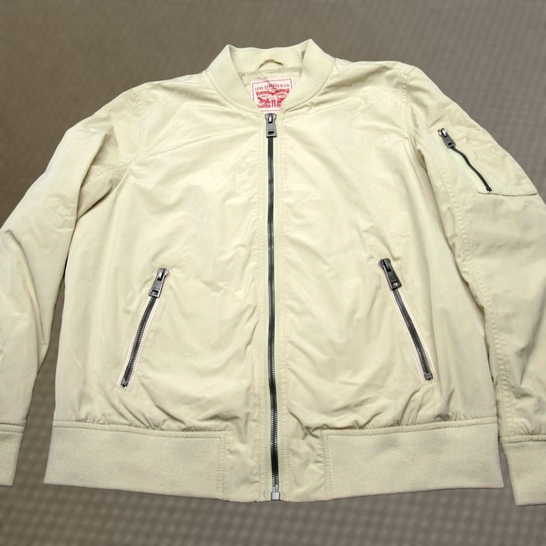 Levi's Levi's Jacket Mens XL Cream Full Zip Bomber Pockets Lined Wool? Polyester (adjusted to original words only; but answer requires just rearranged title) Size US XL / EU 56 / 4 - 1 Thumbnail
