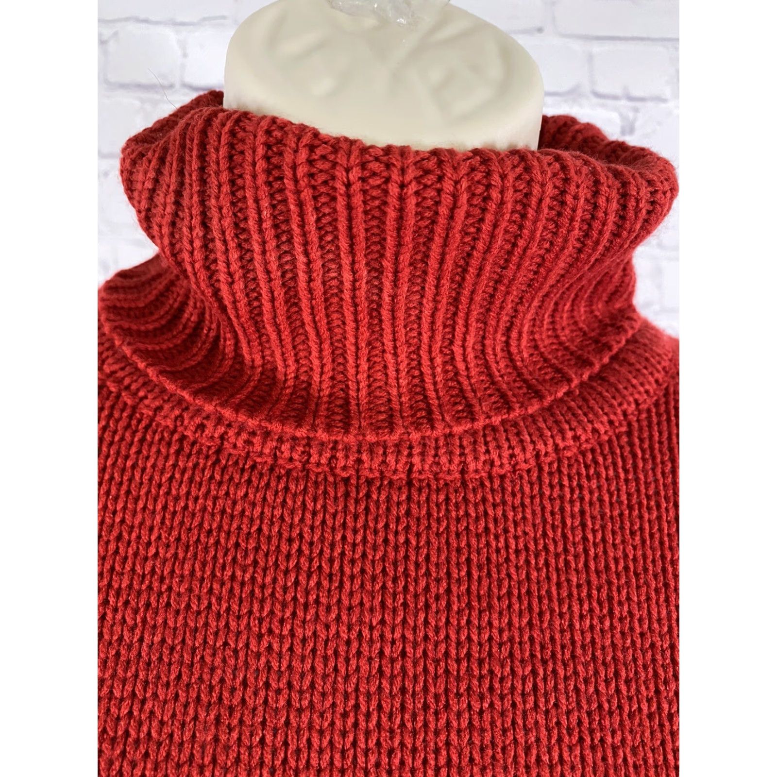 Cherokee VINTAGE Cherokee Collection Red Cable Knit Beaded Snowflake Turtleneck Sweater M Women Size M / US 6-8 / IT 42-44 - 7 Thumbnail