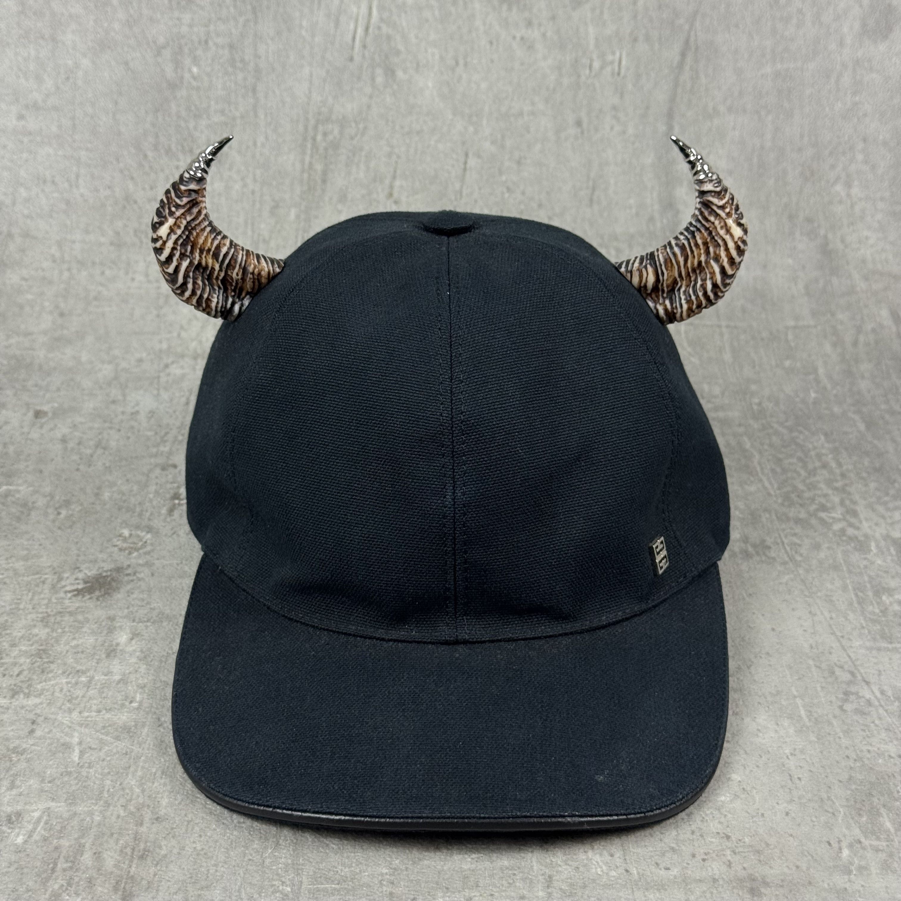 Givenchy GIVENCHY SS21 Horns Black Baseball Cap Hat Matthew Williams Size ONE SIZE - 4 Thumbnail