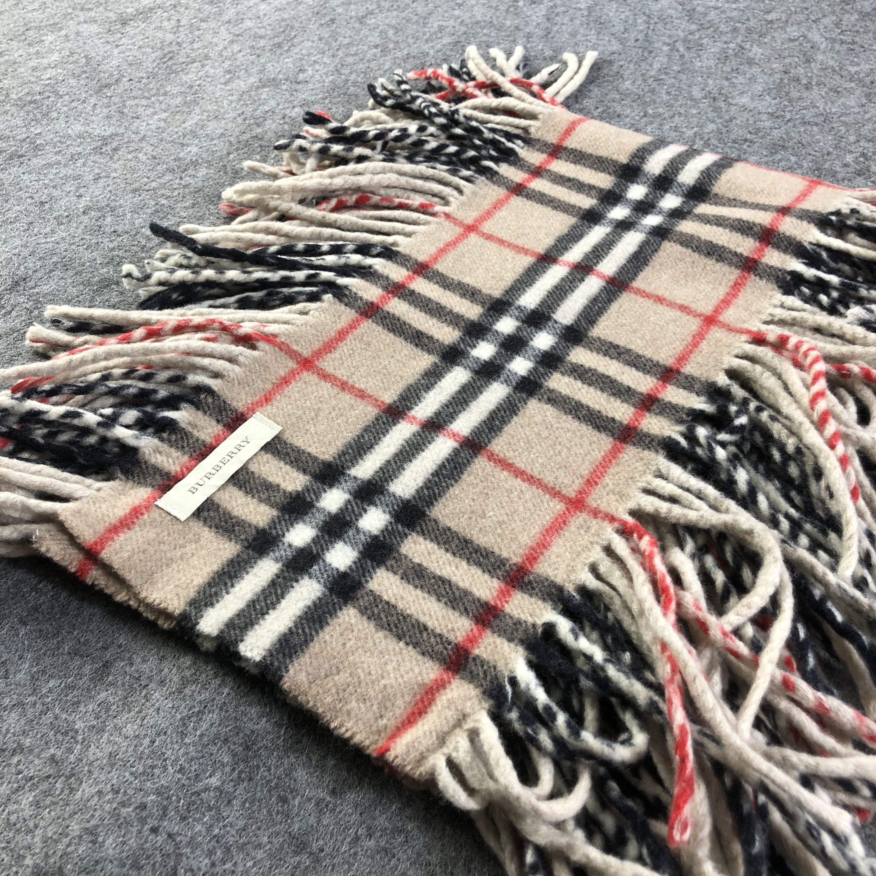 Burberry Burberry Nova Check Fringe Wool Scarf Muffler V1610 Size ONE SIZE - 2 Thumbnail