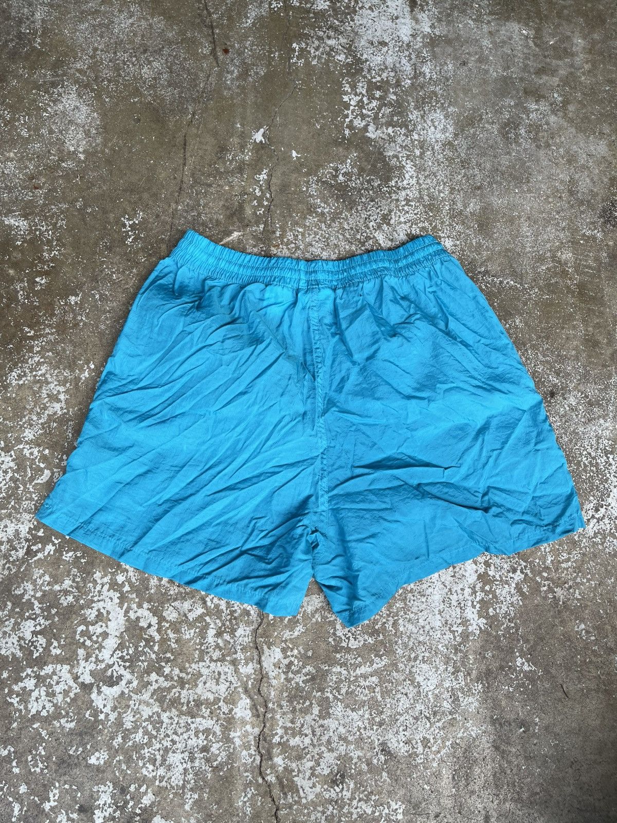 Reebok Vintage 90s Reebok Nylon Tonal Shorts Size US 33 - 4 Thumbnail