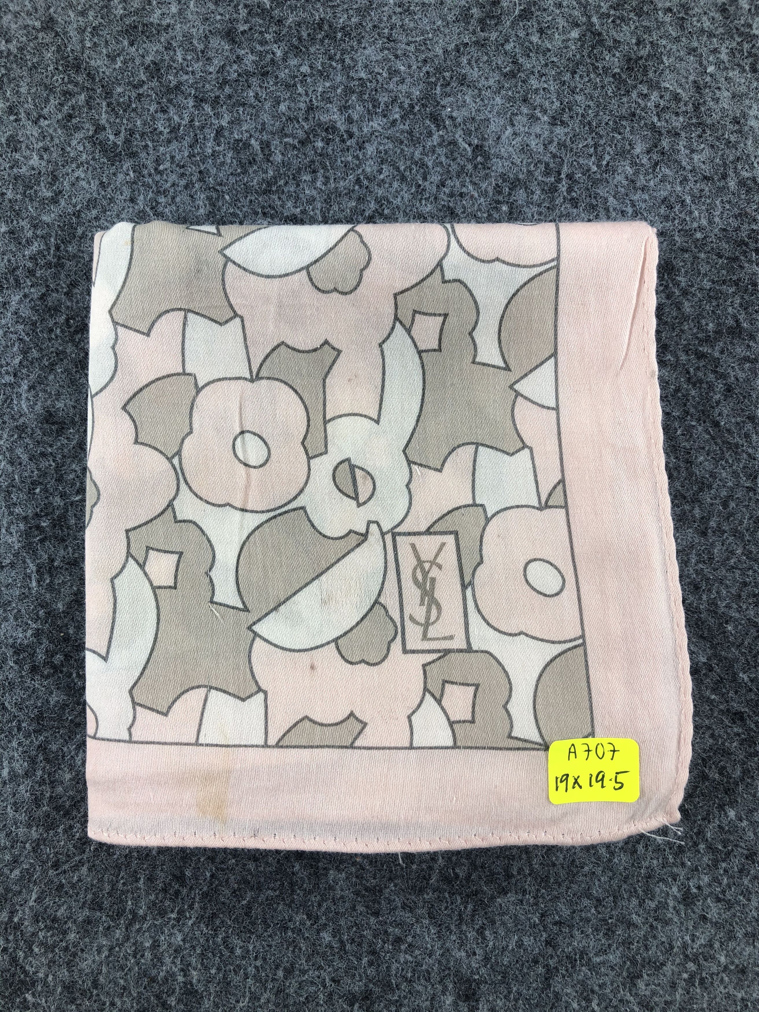 Yves Saint Laurent Yves Saint Laurent Handkerchief / Bandana / Neckerchief Size ONE SIZE - 7 Thumbnail