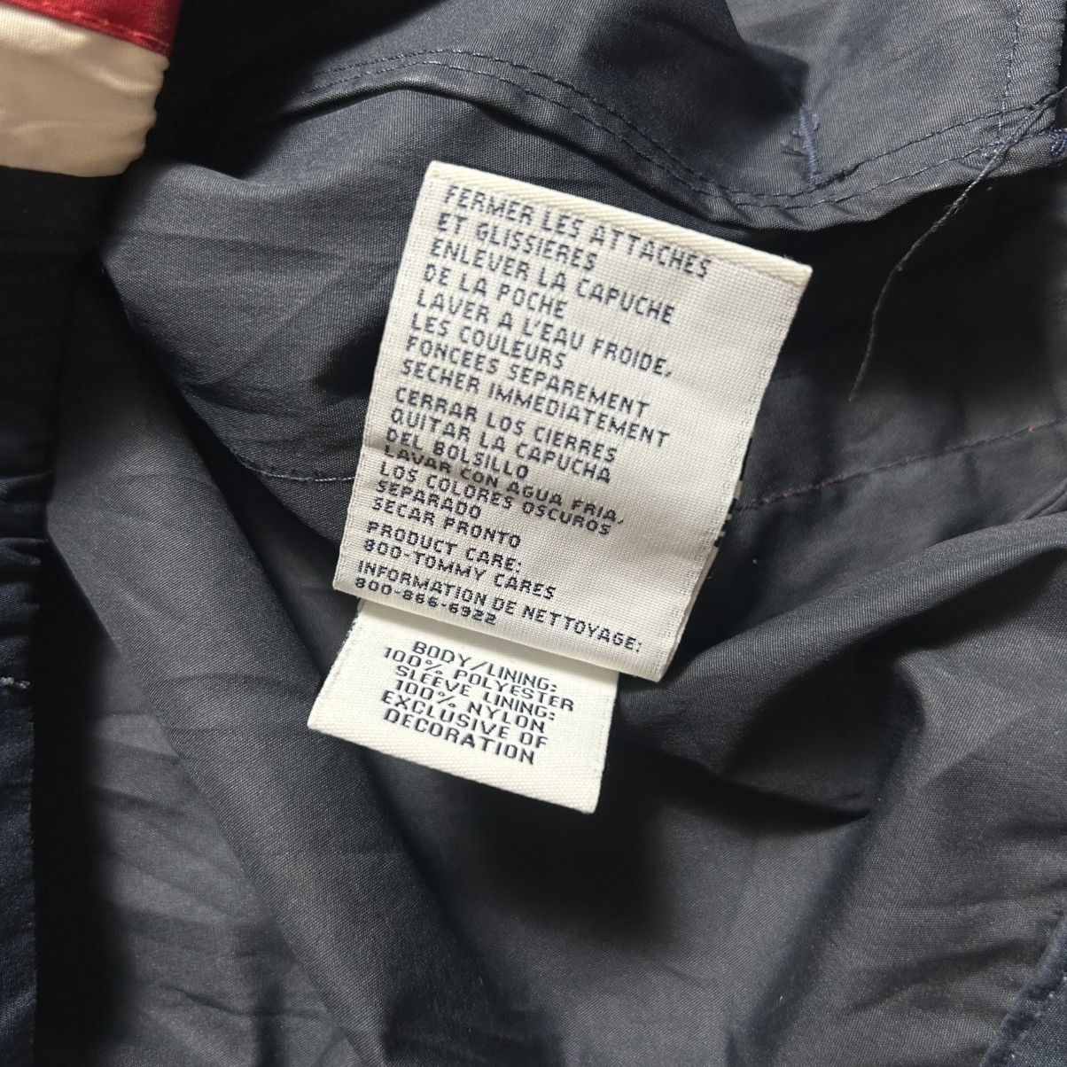 Tommy Hilfiger × Vintage Vintage Tommy Hilfiger Embroidered Logo Zipper Jacket Size M / US 6-8 / IT 42-44 - 9 Thumbnail