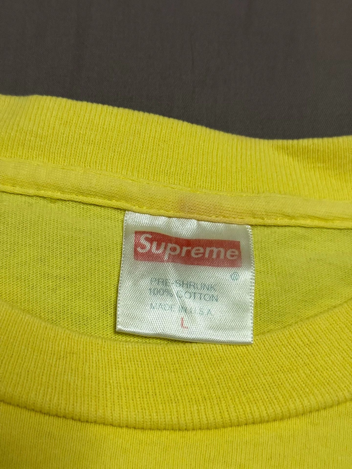 Supreme Supreme Vintage 2001 Yellow on Yellow Box Logo Tee L Size US L / EU 52-54 / 3 - 3 Thumbnail
