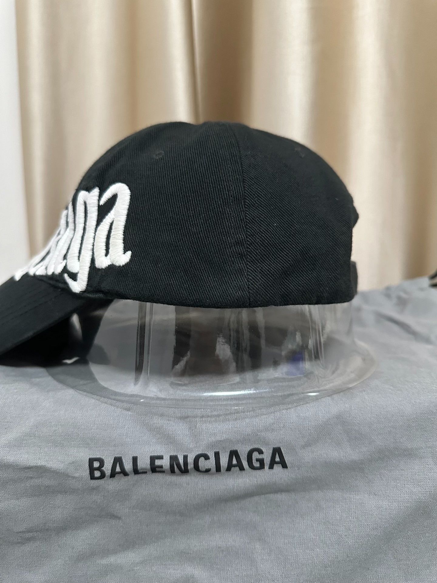 Balenciaga Balenciaga Distressed Logo Baseball Cap Size ONE SIZE - 4 Thumbnail