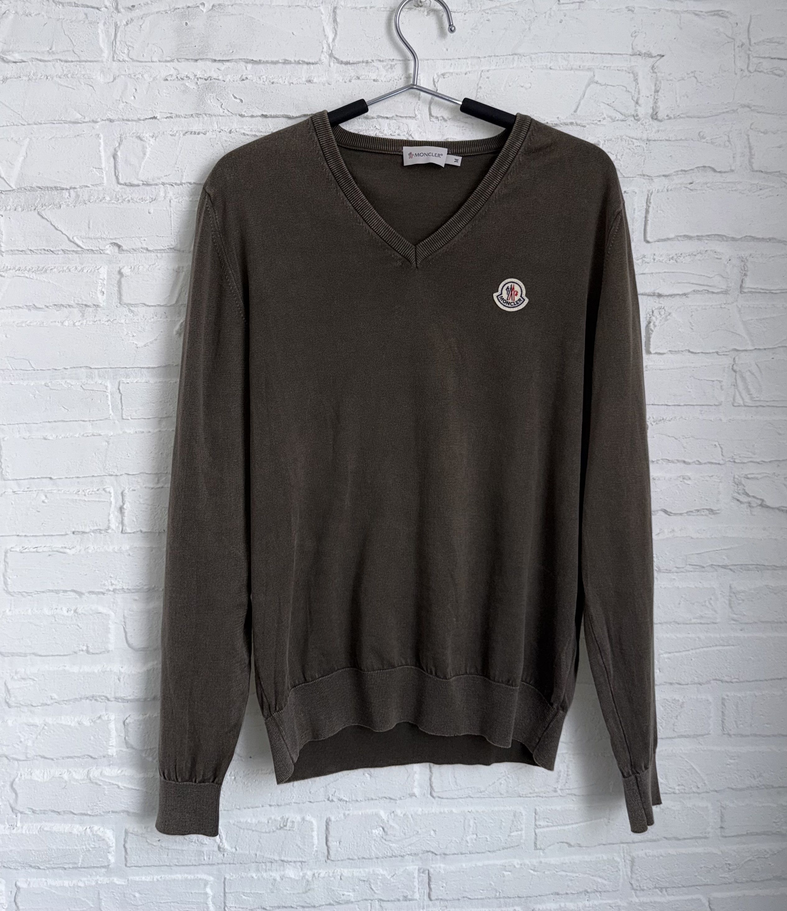 Moncler maglione tricot scollo A V-neck Garment Dye jumper