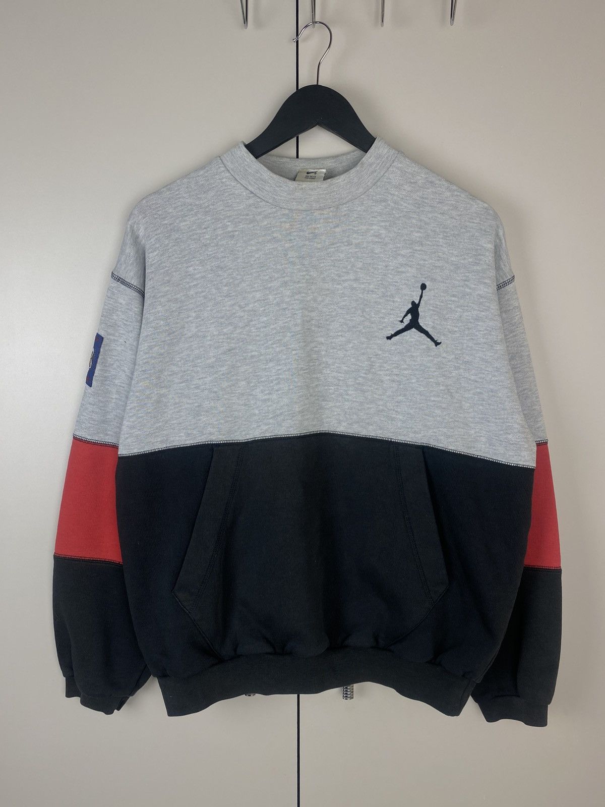 Jordan Brand Rare Vintage Nike Jordan 24 Sweatshirt Y2K Style Big Logo Size US S / EU 44-46 / 1 - 5 Thumbnail