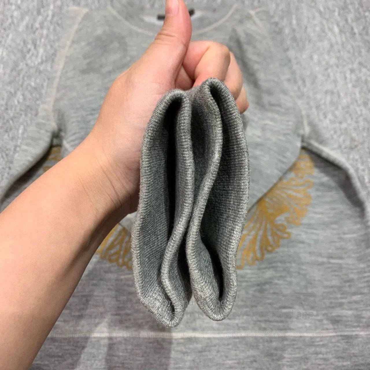 Louis Vuitton louis vuitton gray logo sweatshirt size small. Size US S / EU 44-46 / 1 - 9 Thumbnail