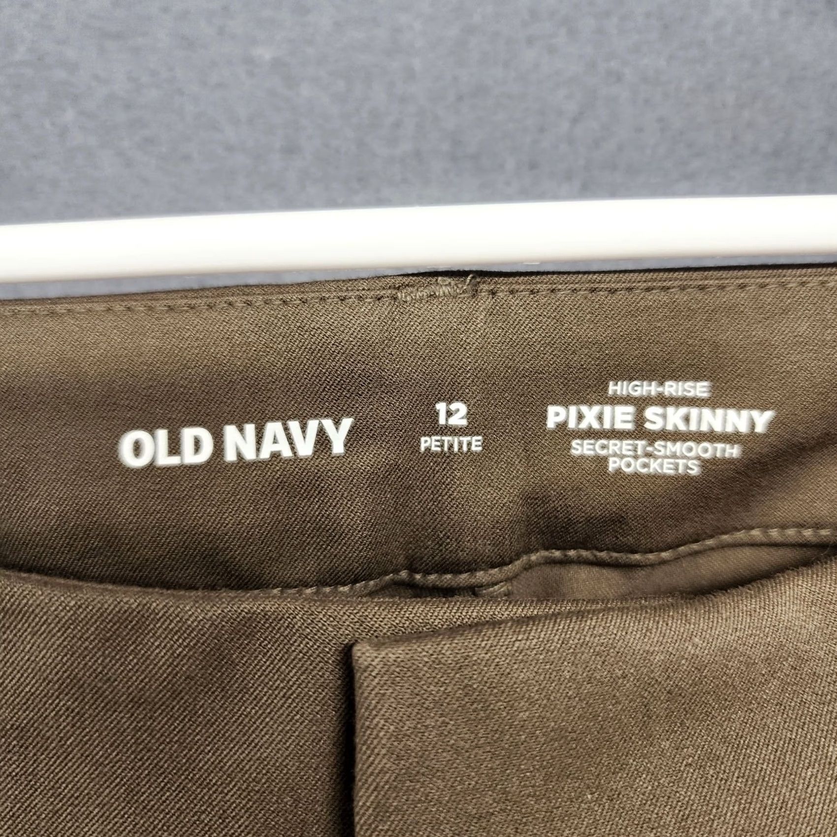 Old Navy VINTAGE Old Navy Pants Womens 12 Petite Brown High Rise Pixie Skinny Stretch Office Pixie Womens 12 Petite Brown High Rise Skinny Stretch Office Size 34" / US 12 / IT 48 - 3 Thumbnail