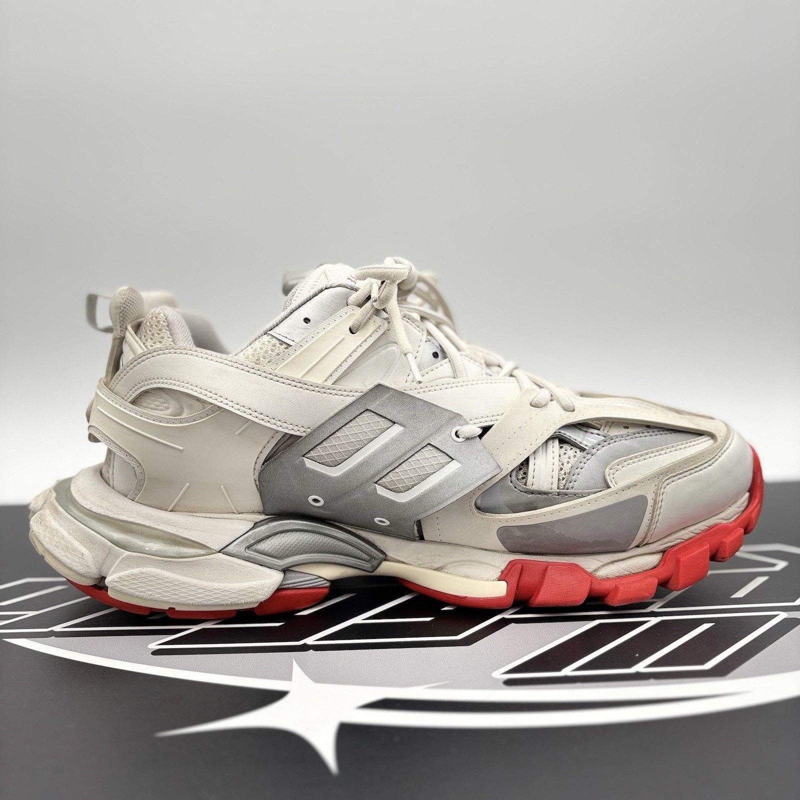 Balenciaga Balenciaga Track Sneaker ' White Red ' | GOOD CONDITION! Size US 13 / EU 46 - 13 Thumbnail
