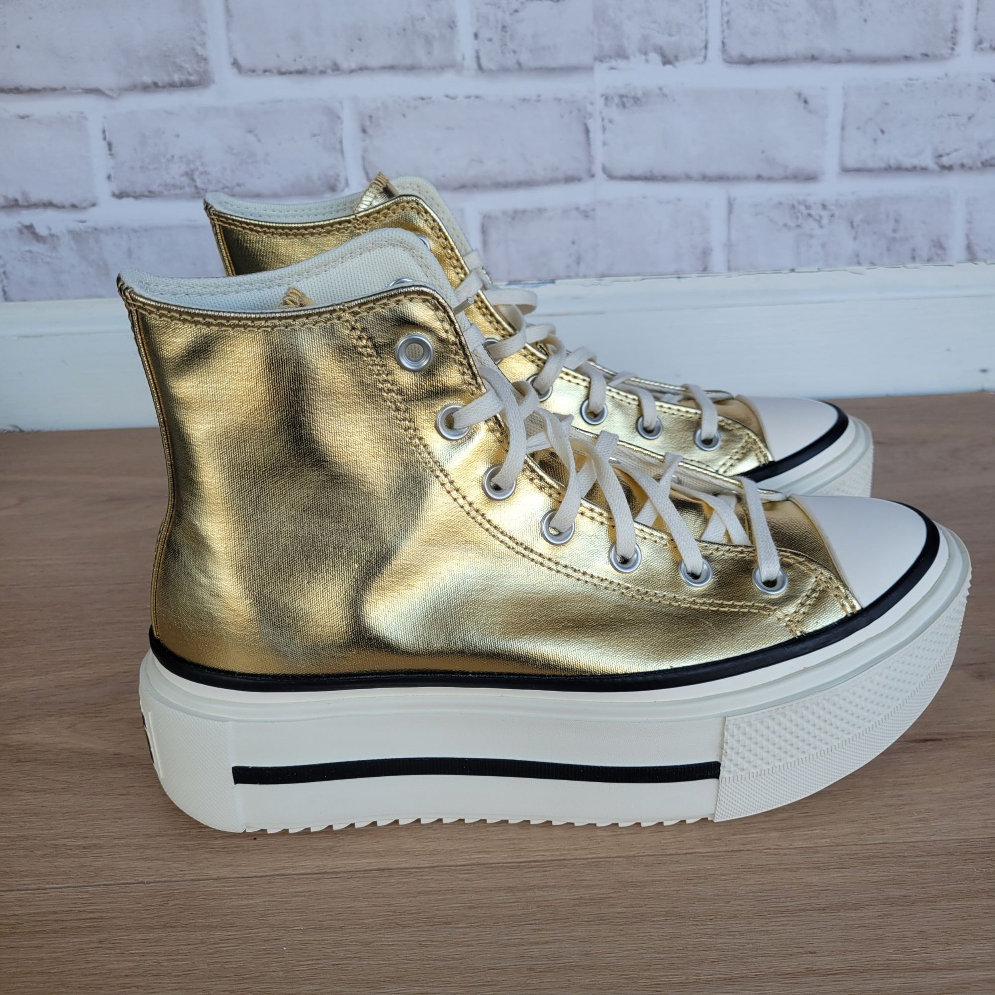 Converse ⭐Converse Chuck Taylor Lift Double Stack Gold Sz 7.5 Mens Sh Size US 7.5 / EU 40-41 - 1 Thumbnail