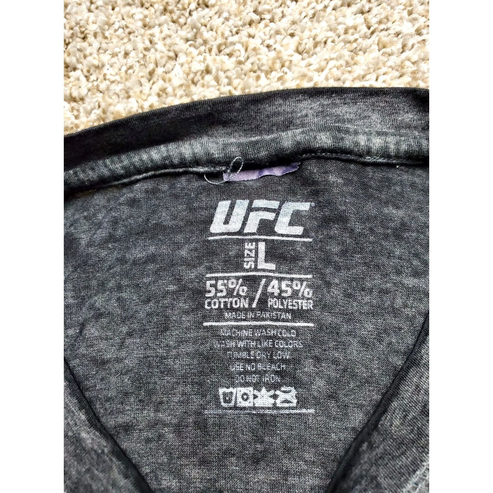 UFC UFC 276 T Shirt UFC Gray Short Sleeve Logo Crew Neck Large Mens Localized Sports Size US L / EU 52-54 / 3 - 3 Thumbnail