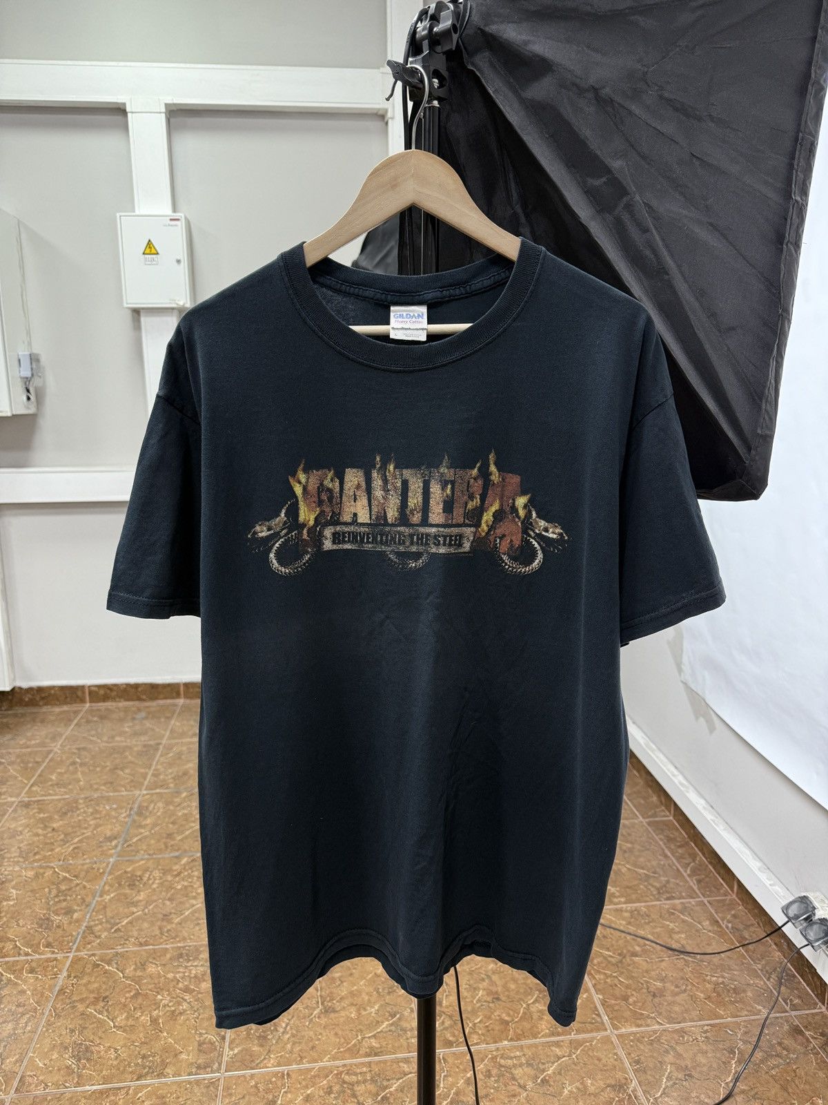 Band Tees 🇺🇸 Vintage 2000 Pantera Reinventing The Steel Skull T-Shirt Size US L / EU 52-54 / 3 - 1 Thumbnail