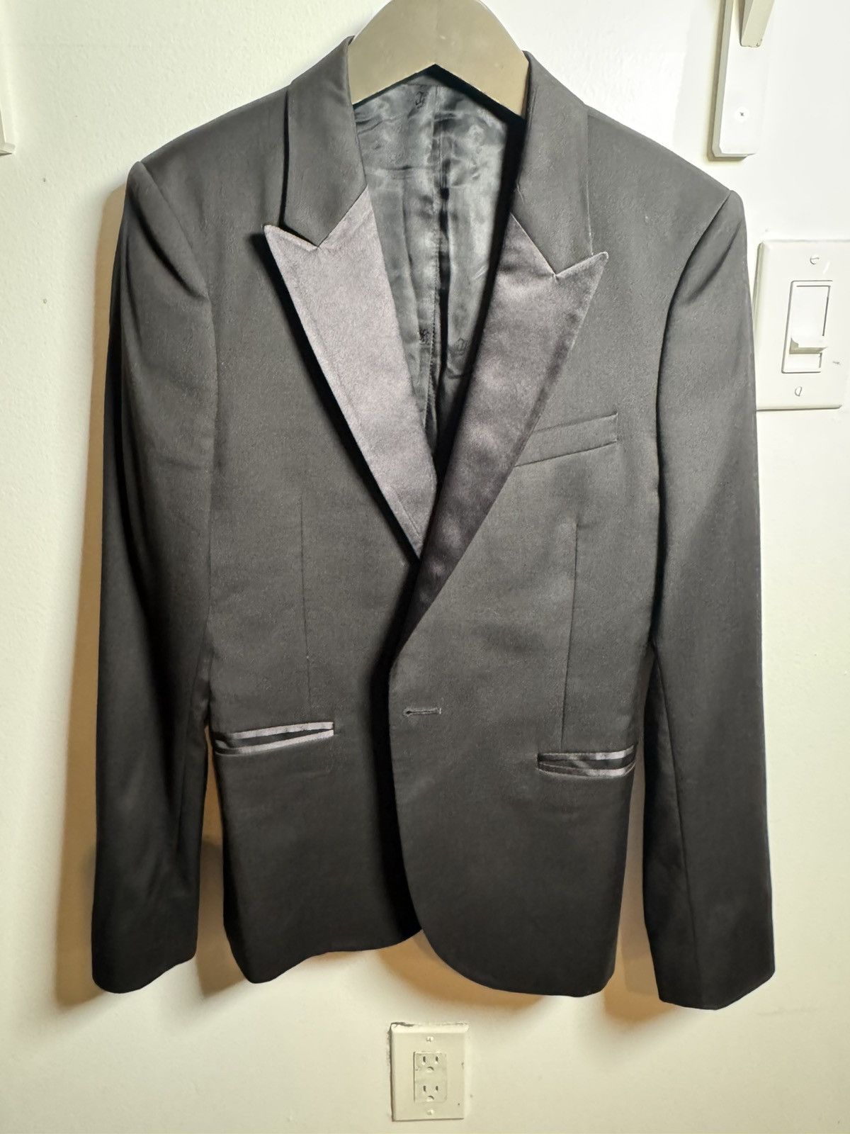 The Kooples Black Wool Peak Lapel Fitted Tuxedo Suit Size 36R - 5 Thumbnail