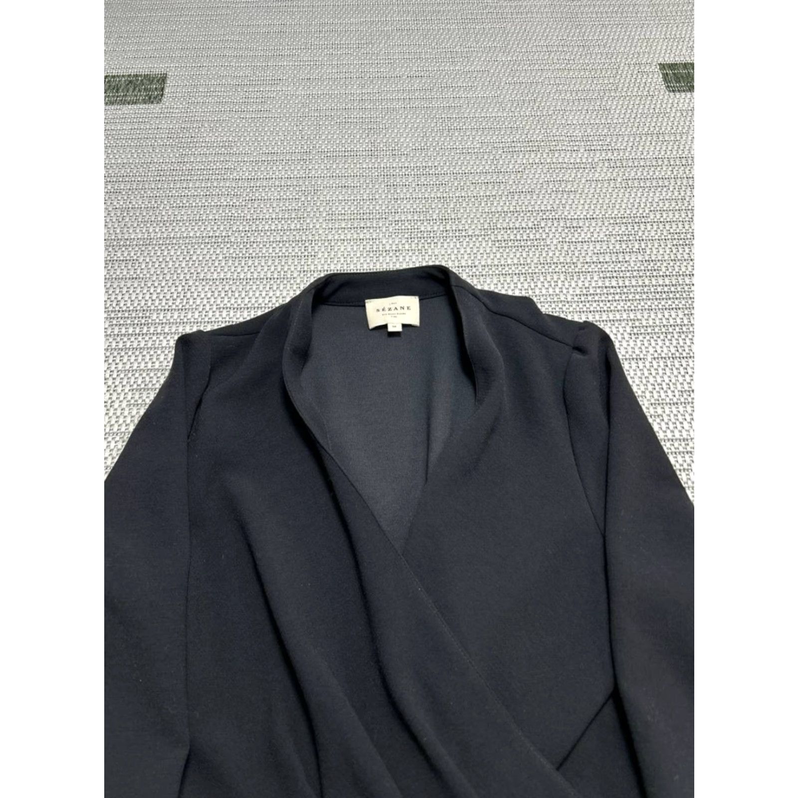 Vintage VINTAGE Sezane Penda Jumpsuit Womens 38 Black Gathered Waist Bishop Sleeves V Neck Size 26" / US 2 / IT 38 - 3 Thumbnail