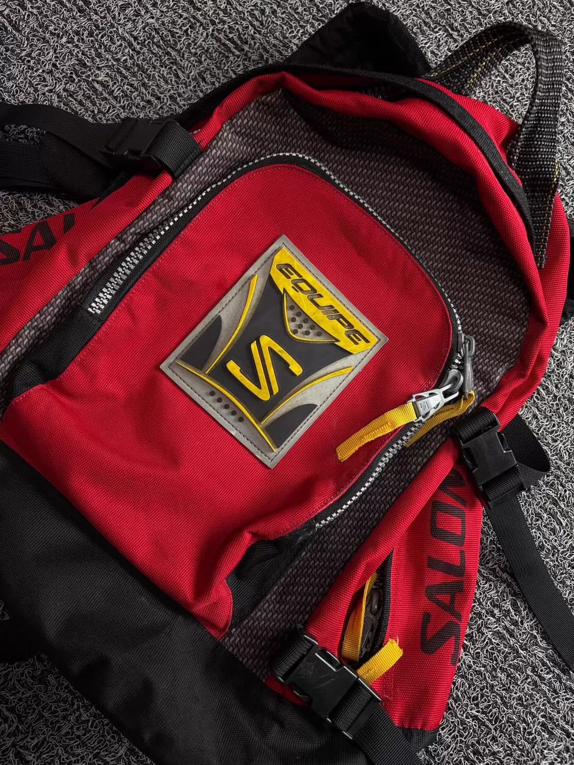 Salomon Salomon Vintage Akira Red Black Yellow Tech Backpack Size ONE SIZE - 3 Thumbnail