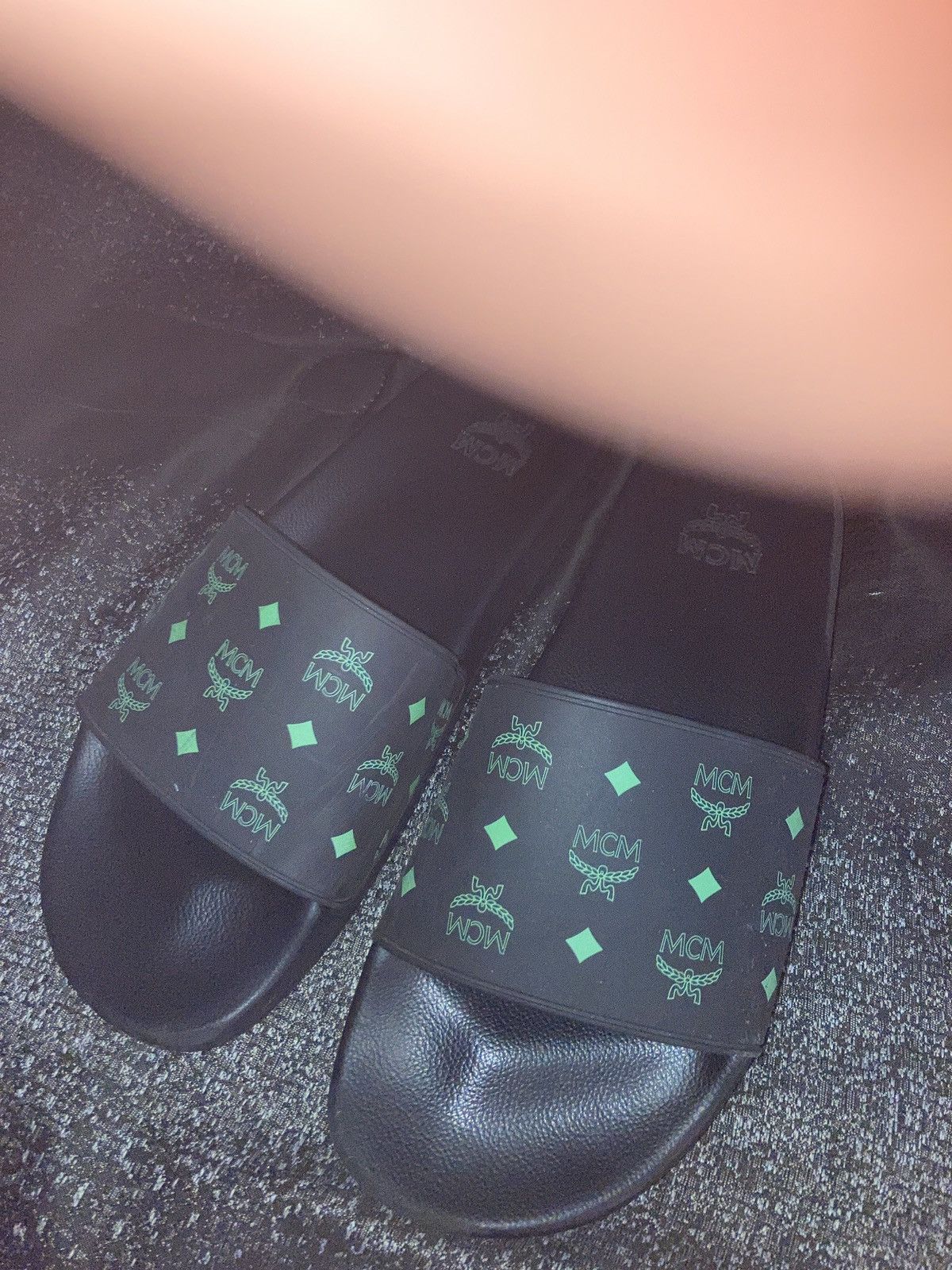 MCM MCM monogram print rubber slides Size US 9 / EU 42 - 1 Thumbnail