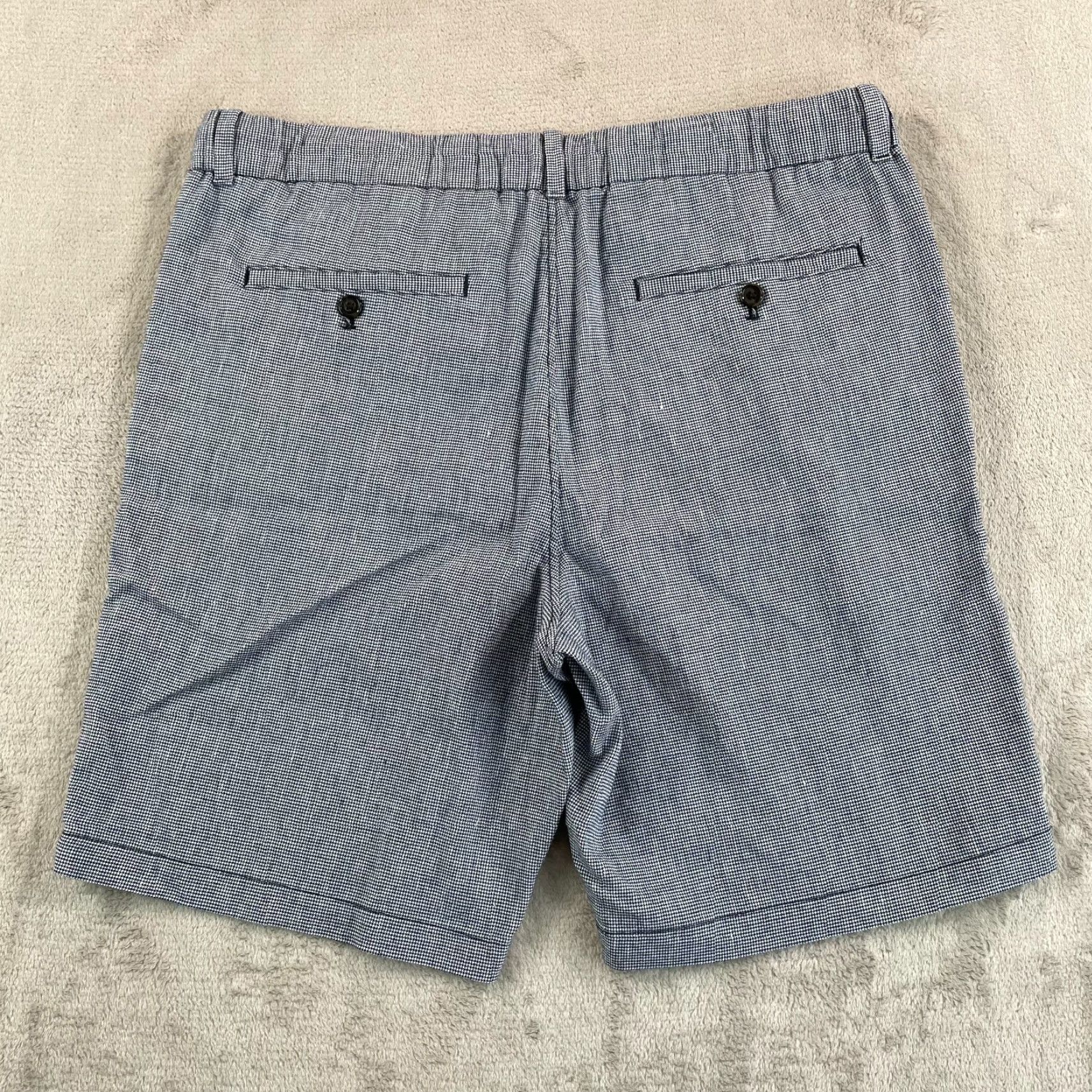 Banana Republic VINTAGE Banana Republic Aiden Shorts Men 35 Blue Chino Linen Blend Geometric Houndstooth Casual Zip Front Pockets 35 Regular Men Size US 35 - 6 Thumbnail
