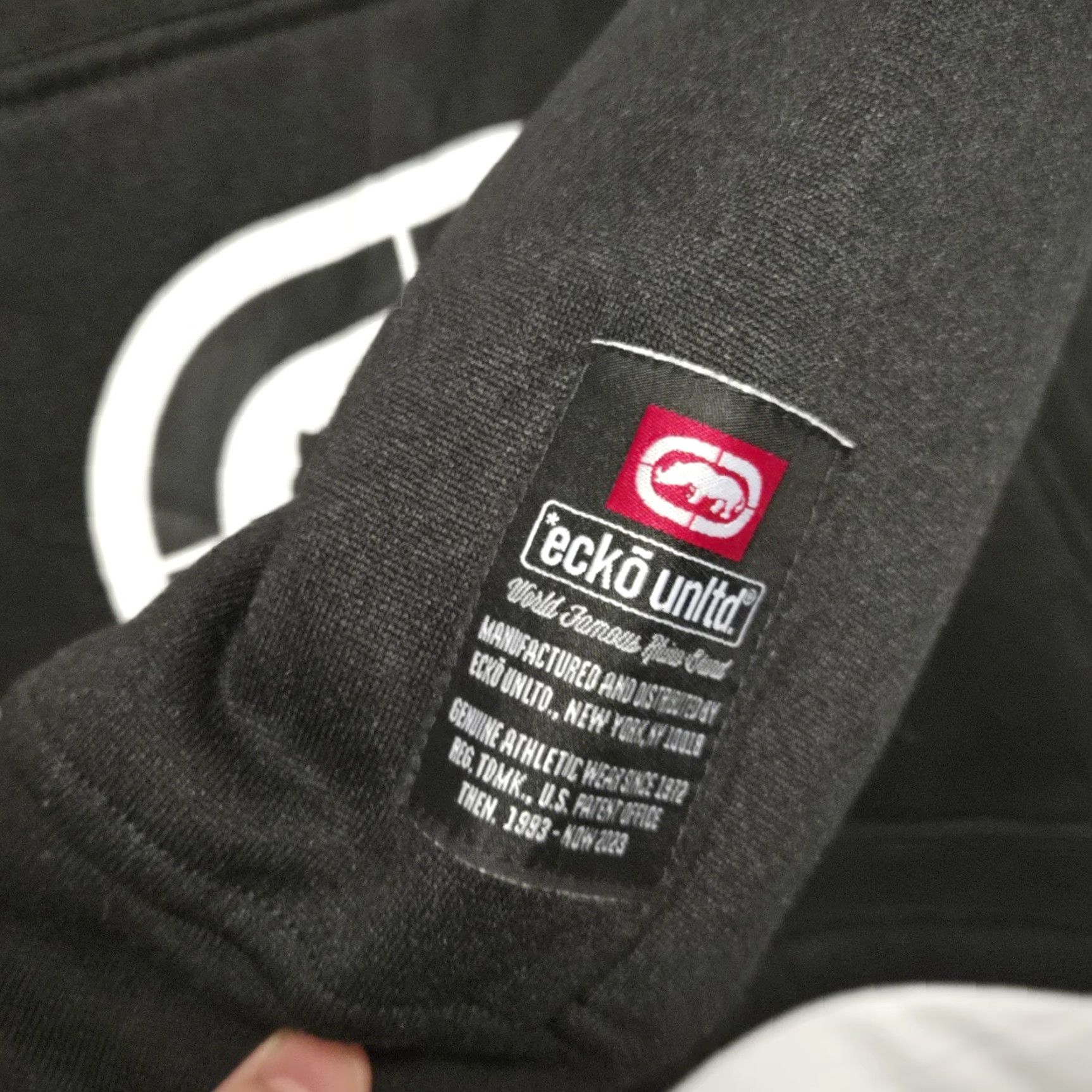 Ecko Unltd. VINTAGE Ecko Unltd Rhino Hoodie Mens M Black Graphic Print Hooded Zip Pullover Pockets Embroidered Size US M / EU 48-50 / 2 - 7 Thumbnail