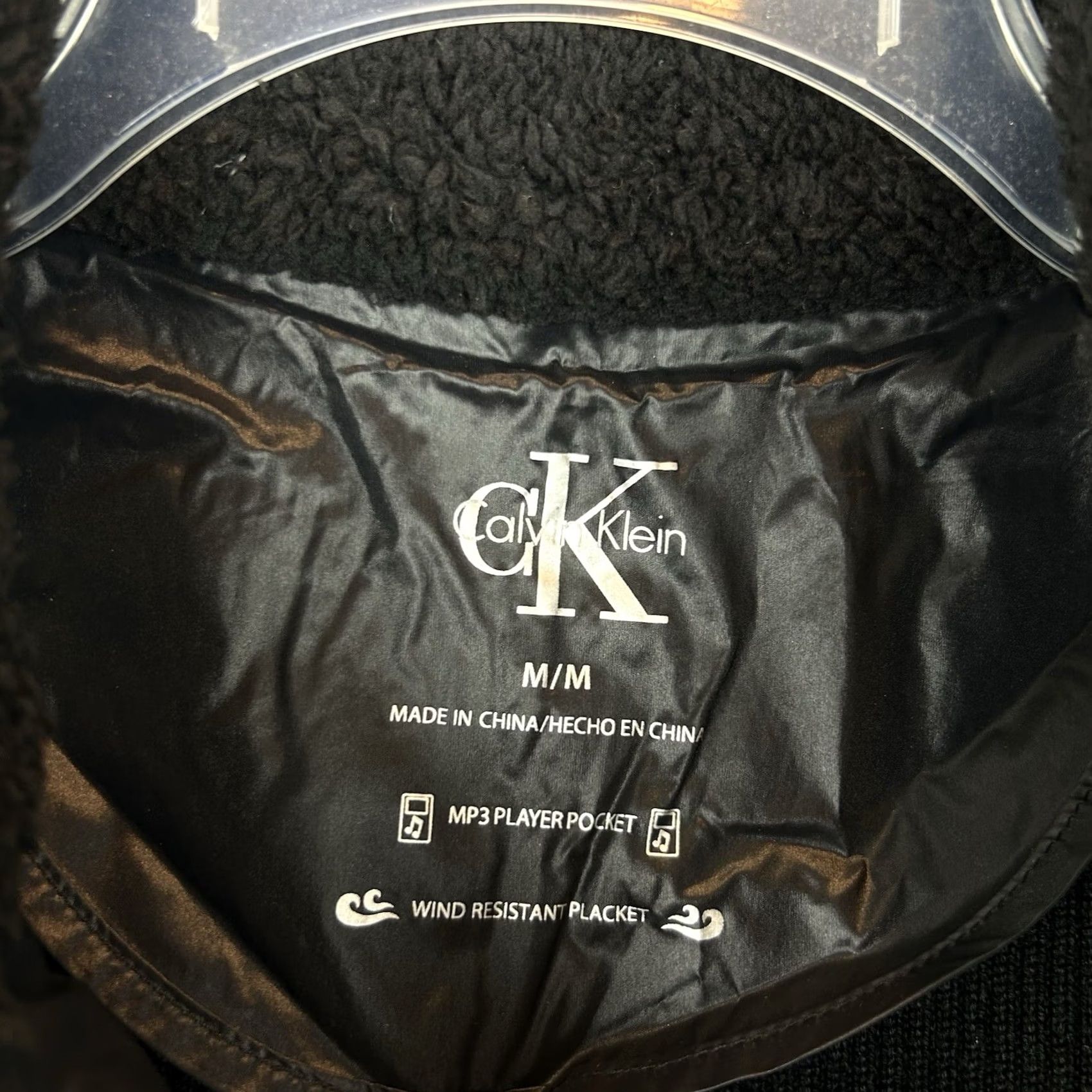 Calvin Klein Calvin Klein Performance Vest Womens Medium Black Casual Fitted Puffer Down Size M / US 6-8 / IT 42-44 - 3 Thumbnail