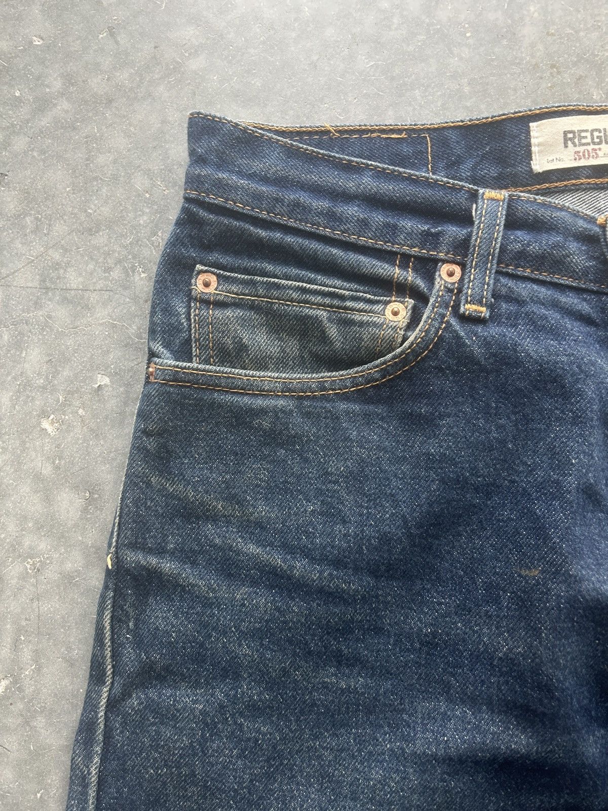 Levi's × Vintage Vintage Y2K Levi’s 505 31x32 Dark Wash Size US 31 - 2 Thumbnail