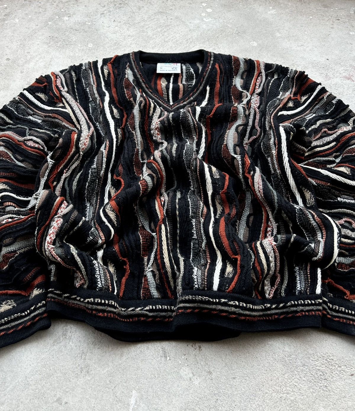 Coogi CRAZY VINTAGE COOGI 3D CABLE V NECK Size US M / EU 48-50 / 2 - 7 Thumbnail