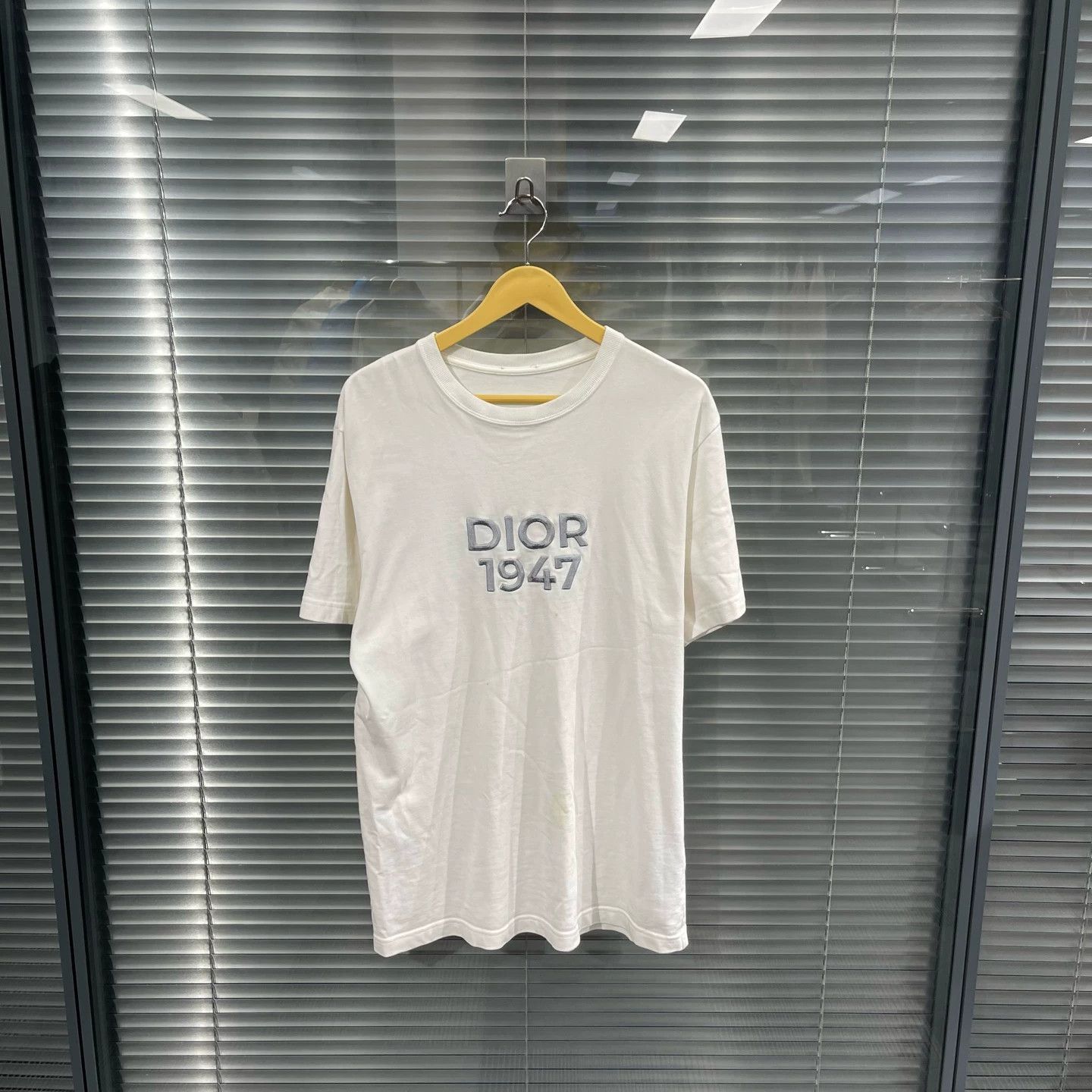 Dior Short Sleeve Graphic Print T-Shirt Size US S / EU 44-46 / 1 - 1 Thumbnail