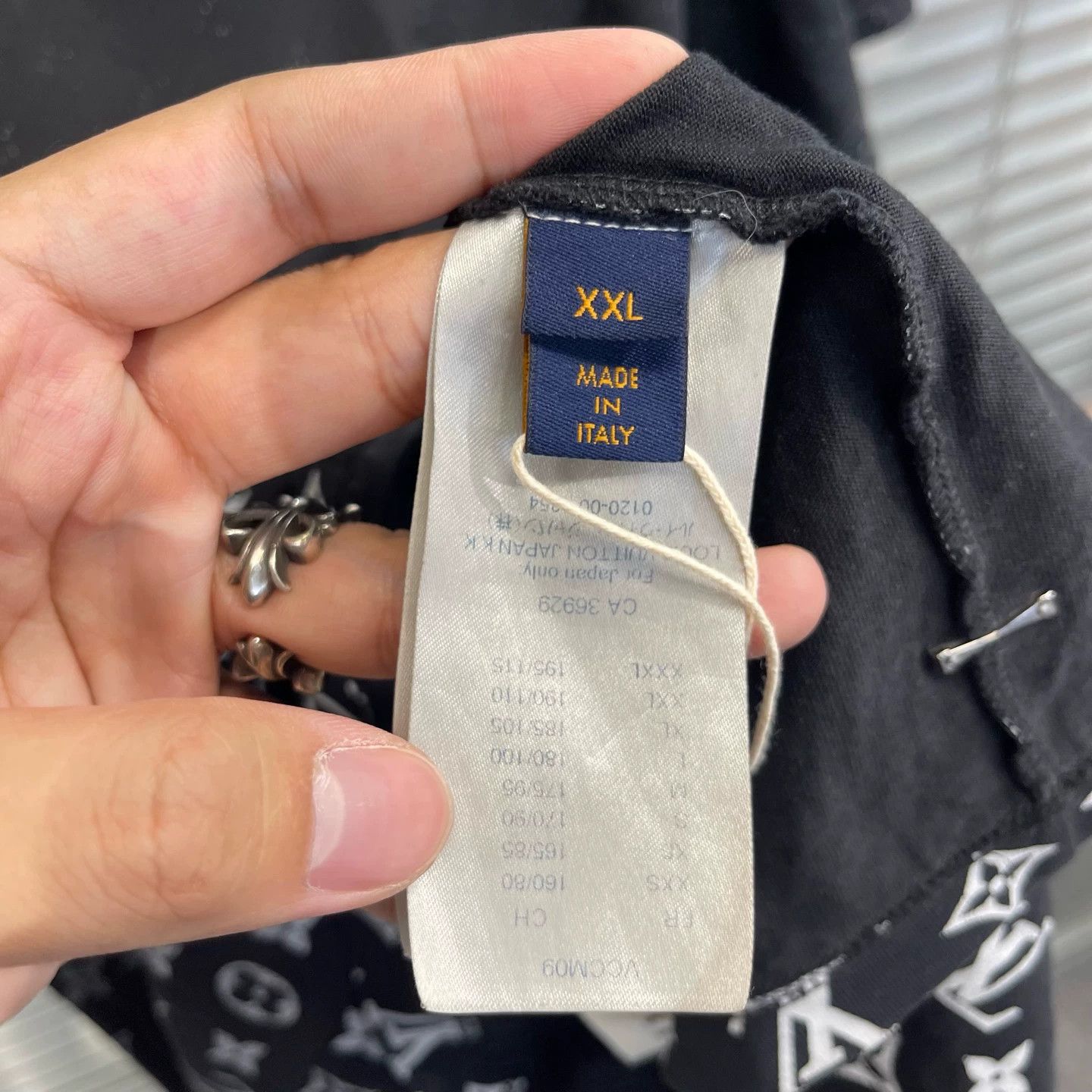 Louis Vuitton LV Hit Gradient Monogram Allover Print SS Tee Size US XXL / EU 58 / 5 - 6 Thumbnail