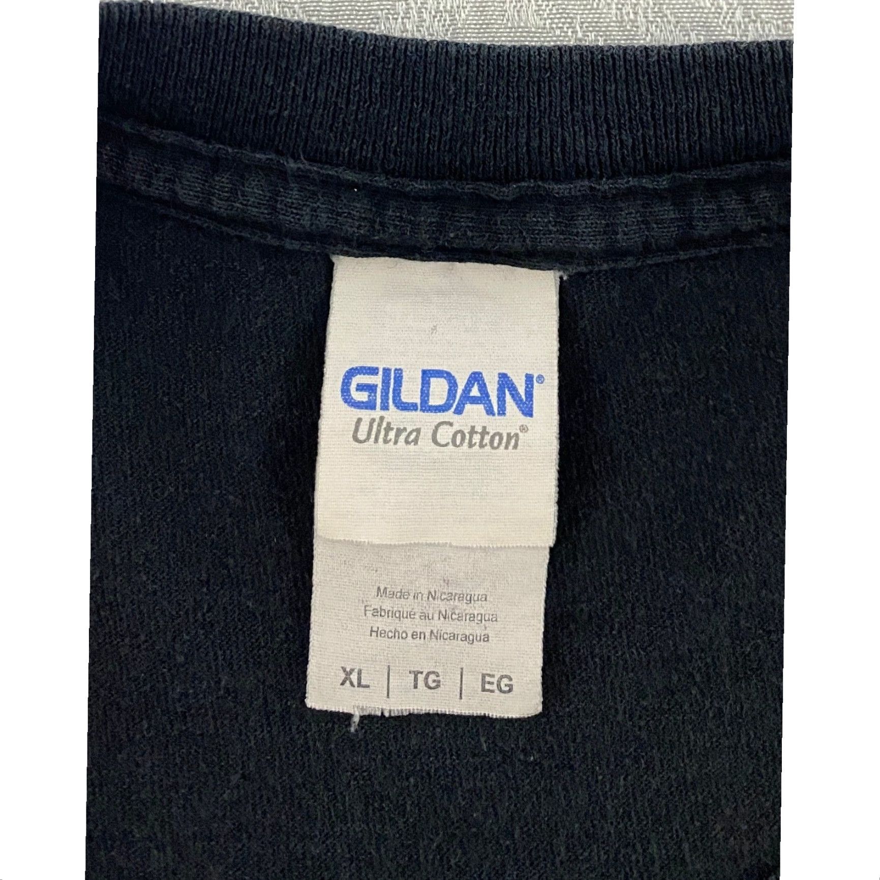 Gildan Gildan T-Shirt Mens XL Black Graphic Tee Inner Circle Cross Skulls Wrestling Punk Comics Retro Logo Crew Neck Short Sleeve Size US XL / EU 56 / 4 - 5 Thumbnail