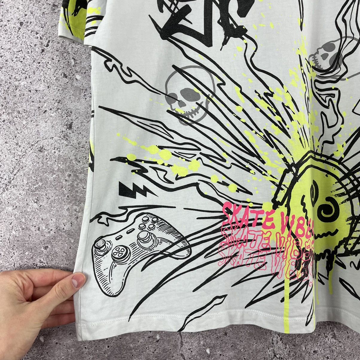 Welcome Skateboards Game Over Graffiti Smile Crazy Tee Big Logo Y2K Skateboard Size US M / EU 48-50 / 2 - 11 Thumbnail