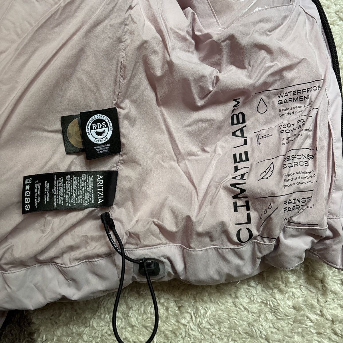 Aritzia Baby Pink The Super Puff₂O™ Shorty - Rainstop™ Size XS Size XS / US 0-2 / IT 36-38 - 3 Thumbnail