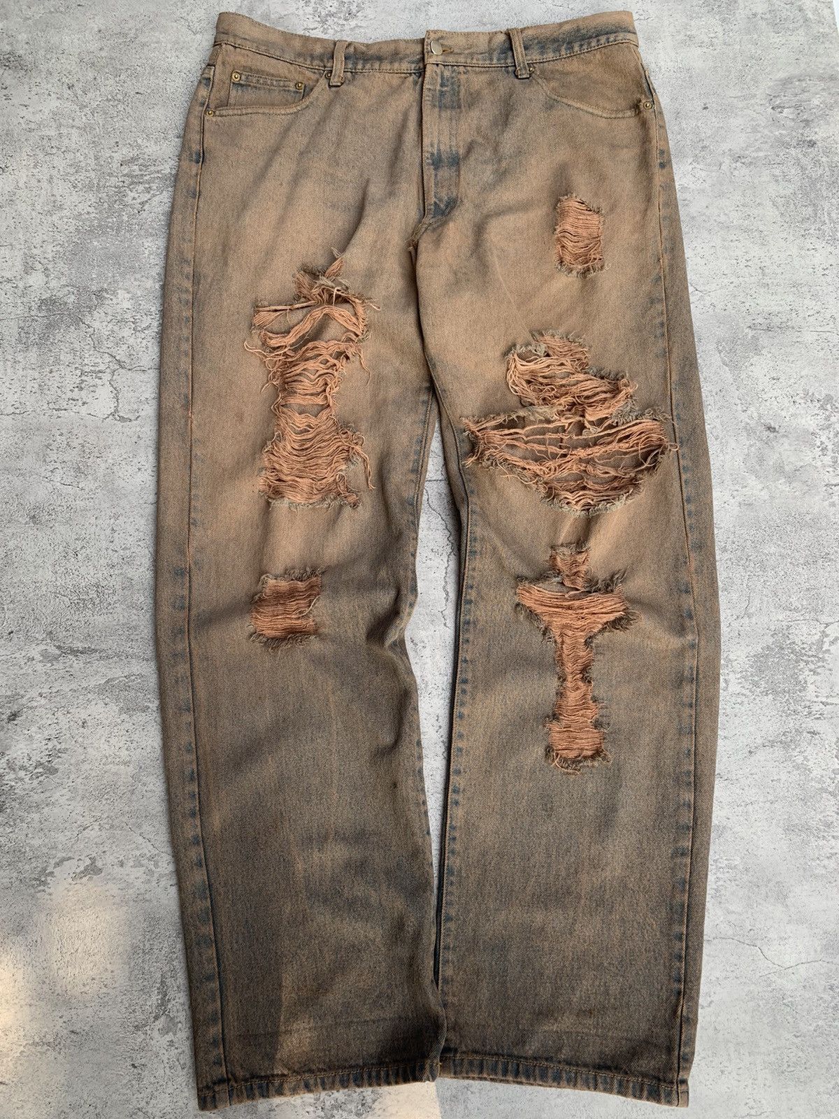 Japanese Brand × Vintage distressed mudwash baggy jeans Size US 39 - 1 Thumbnail