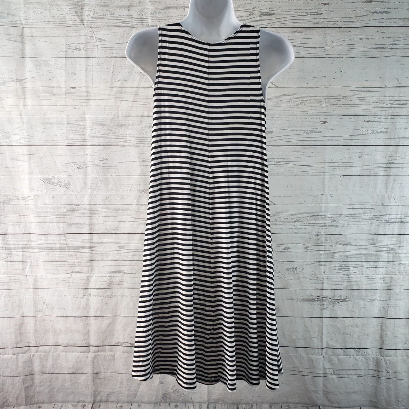 Old Navy Old Navy Womens Tank Dress Sz Small Black White Stripe Rayon Blend Size S / US 4 / IT 40 - 4 Thumbnail
