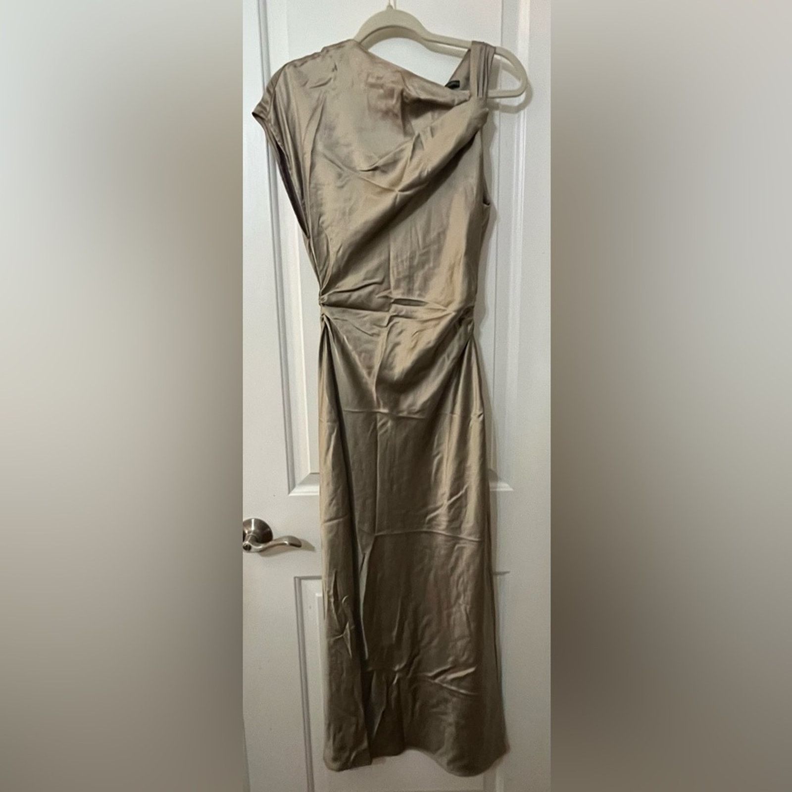 Zara Nwt- zara- satin effect draped midi dress- small Size S / US 4 / IT 40 - 4 Thumbnail