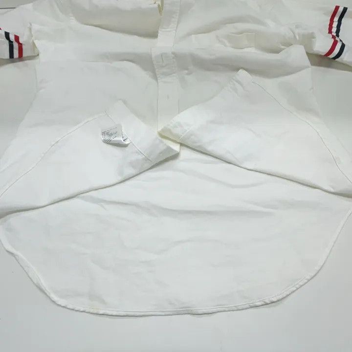 Thom Browne Thom Browne Classic Long Sleeve Shirt for Men -2507 Size US M / EU 48-50 / 2 - 1 Thumbnail