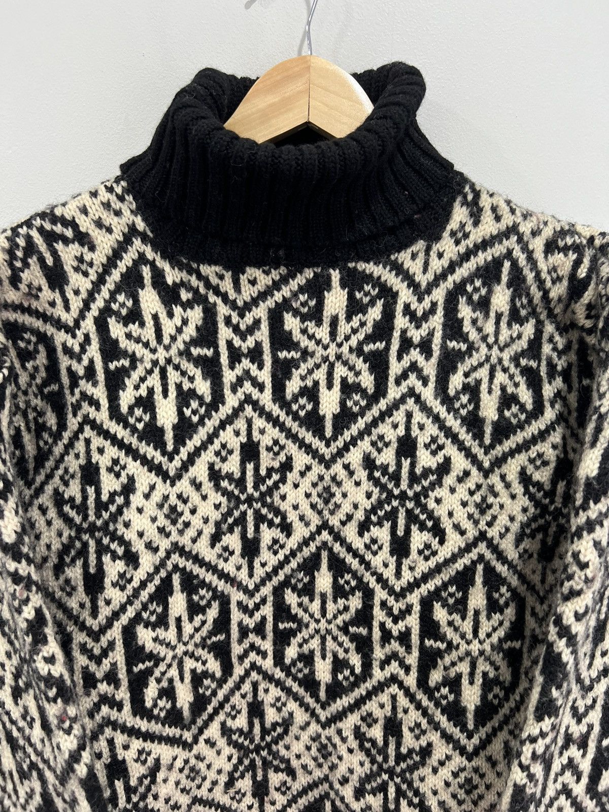 Vintage Vintage Womens Eddie Bauer Knit Sweater pattern Size US L / EU 52-54 / 3 - 3 Thumbnail