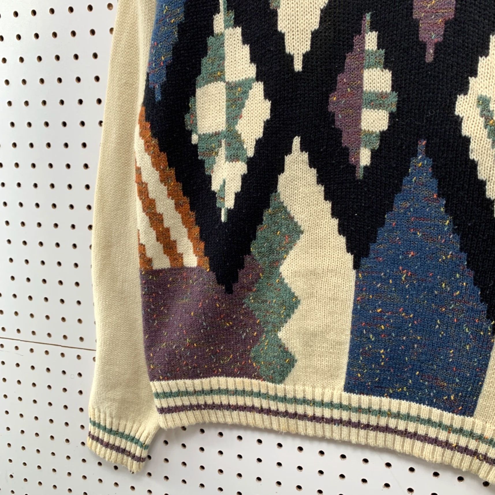 Vintage VINTAGE Concrete Knit Sweater Mens Medium Beige Acrylic Crew Neck Argyle 21.5x28 Pullover 90s Mens Size US M / EU 48-50 / 2 - 5 Thumbnail
