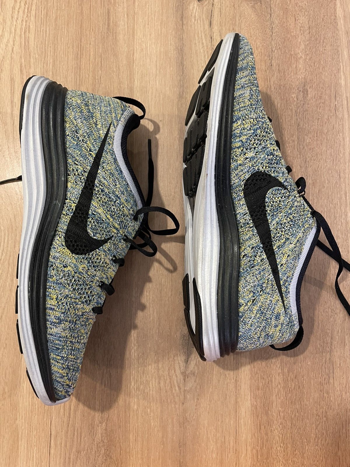 Nike NIKE FLYKNIT LUNAR1+ US 8.5 UK 7.5 EUR 42 STYLE 554887008 Size US 8.5 / EU 41-42 - 5 Thumbnail