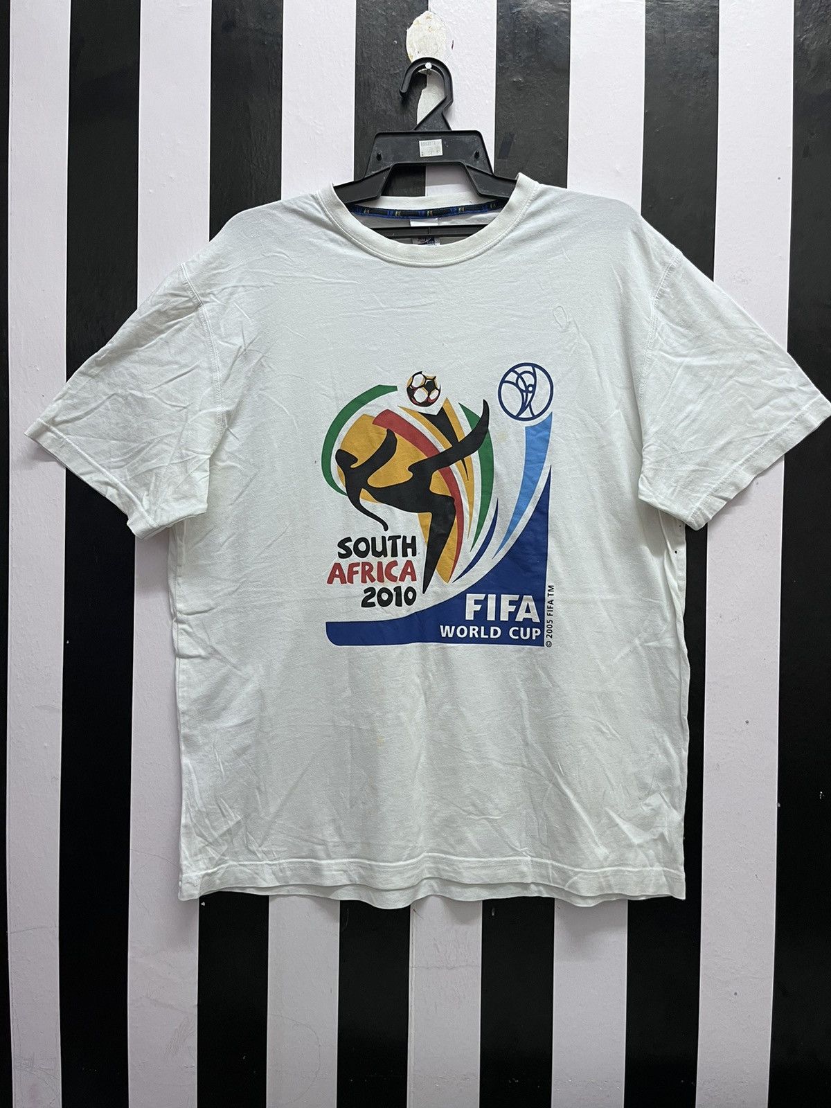 Vintage South africa 2010 Fifa World Cup T-Shirt Size US XL / EU 56 / 4 - 1 Thumbnail