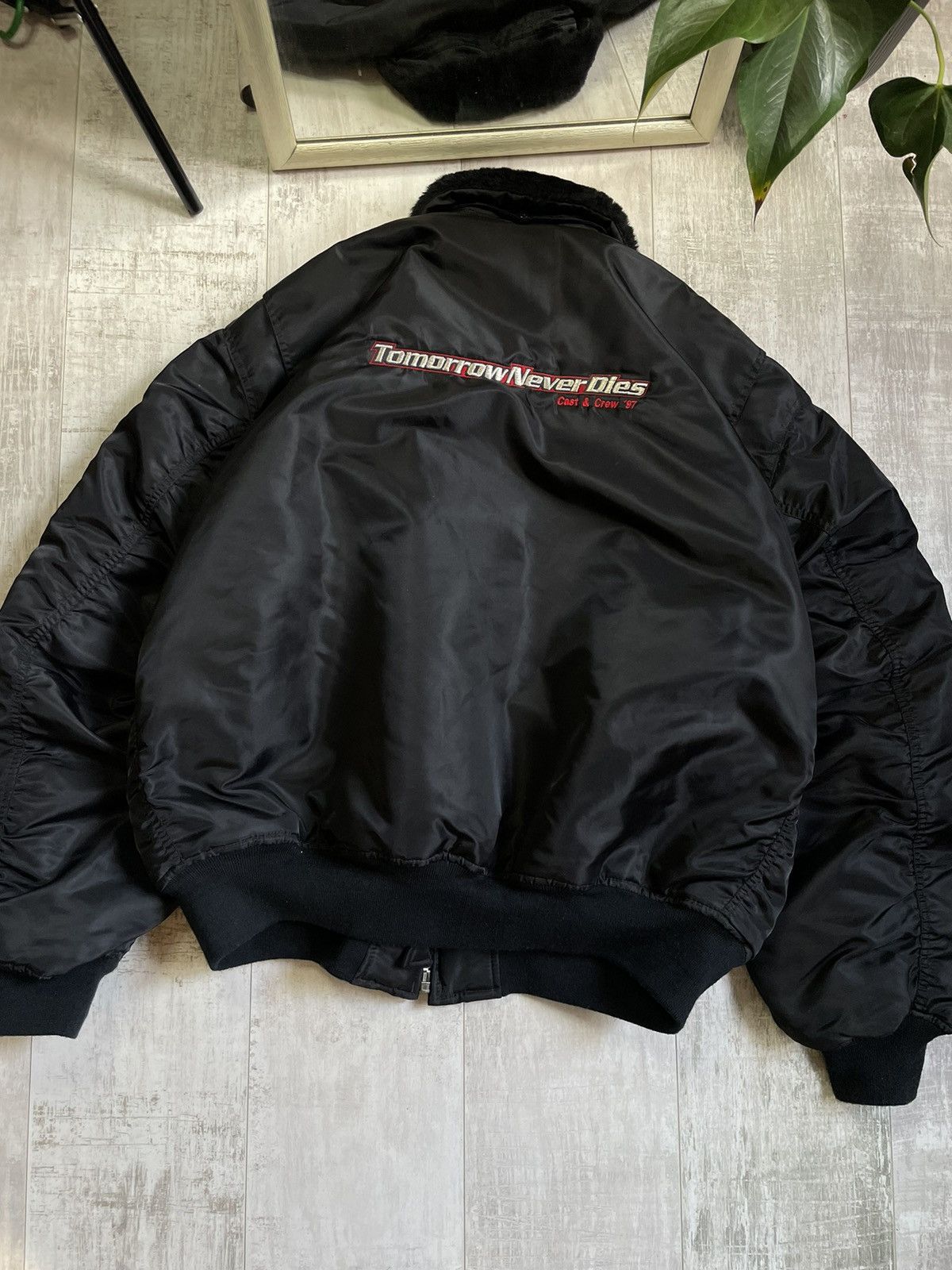 Vintage Vintage 007 James Bond 1997 Bomber MA2 Tomorrow Never Dies Size US XL / EU 56 / 4 - 7 Thumbnail