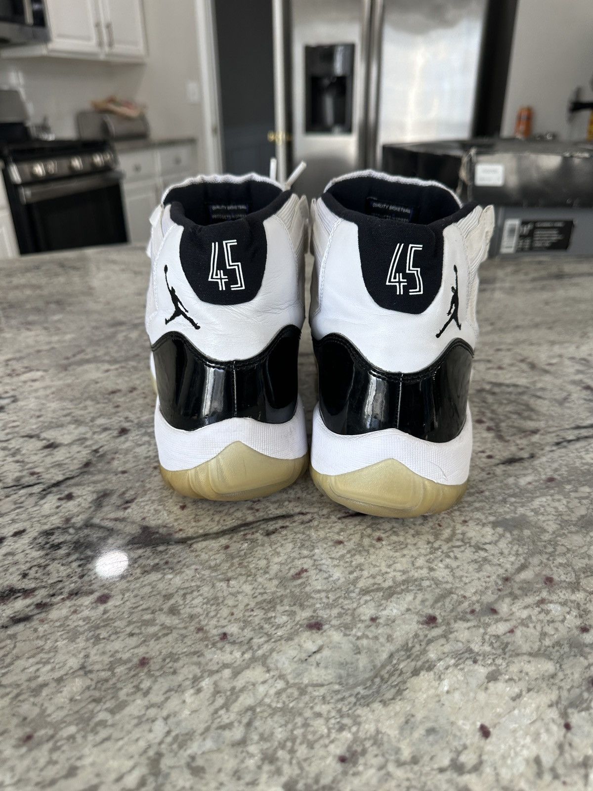 Nike Nike Air Jordan 11 Retro Concord High Top 2018 Size 11.5 Size US 11.5 / EU 44-45 - 4 Thumbnail