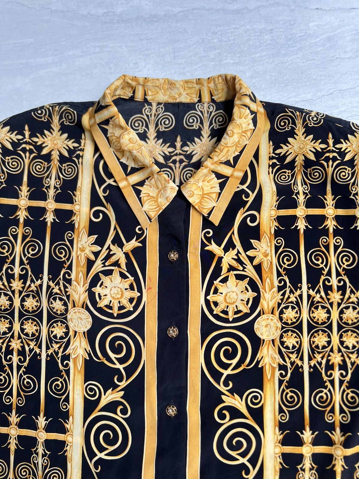 Versace VERSACE Chain Silk Shirt Size US M / EU 48-50 / 2 - 8 Thumbnail
